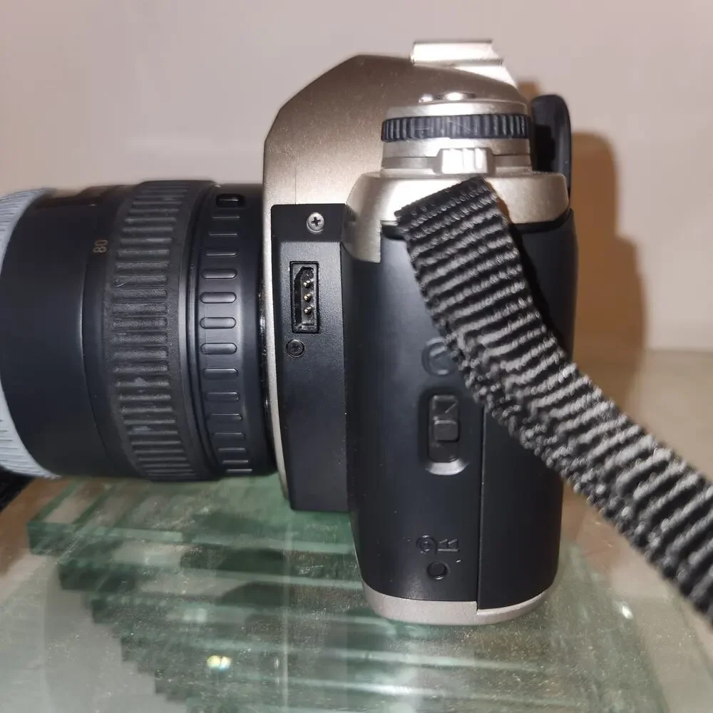 Vintage Pentax 35mm ZXM Camera with SMC 1:4-5.6 35-80mm lens case